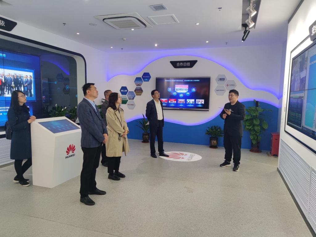 参观华为数据中心